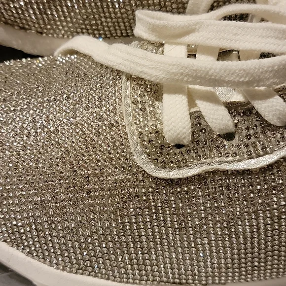 David's bridal bling sneakers NIB - Picture 2 of 5